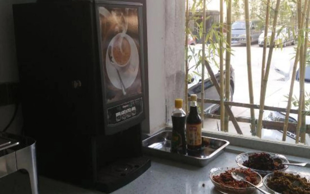 Chengfeng Business Hotel