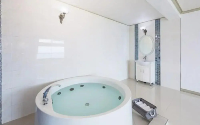 Goseong Coast House Pension