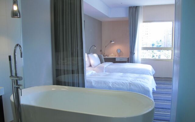 Hotel Day Plus Tamsui