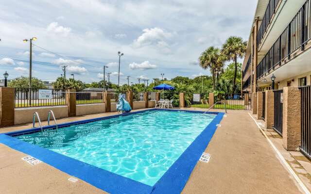 Rodeway Inn Fairgrounds - Casino