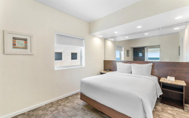 Crystal Beach Suites Miami Oceanfront Hotel