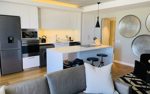 Urban Elephant At The Docklands