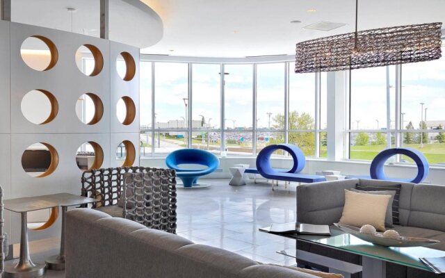 Renaissance Edmonton Airport Hotel
