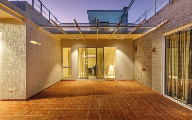 Royal County Villa by Stayjadeprojectorjacuzzi