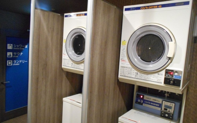 Bizcourt Cabin Susukino - Caters to Men – Guest Rooms – Sapporo