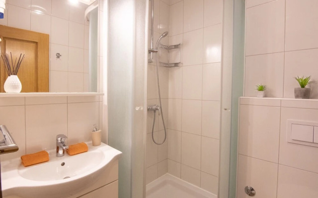 Makarska Beach Apartments Lucija