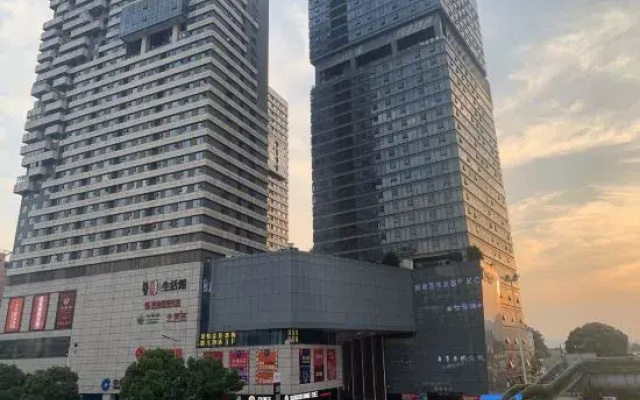 S Hotel