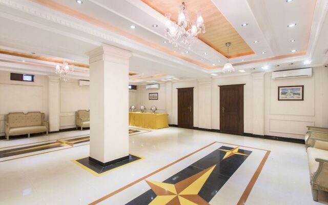 Collection O 353 Hotel Four Boutique