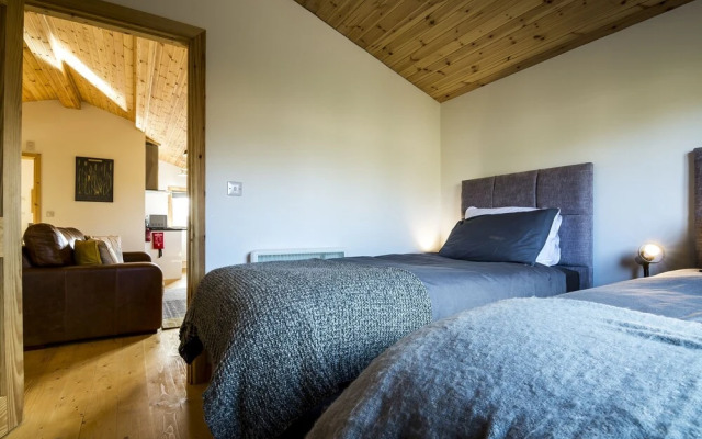 Laurel Lodge - Log Cabin - St Florence