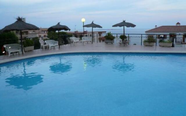 MEDITERRANEAN BEACH APARTMENT 180º SEA & ISLAND VIEWS