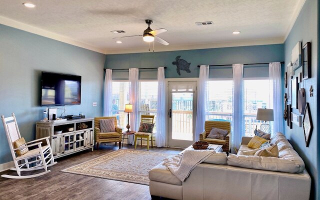 Not Too Crabby by RedAwning