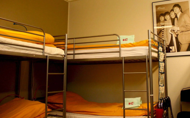 Hostel B47
