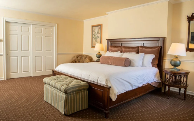 Plumsteadville Inn