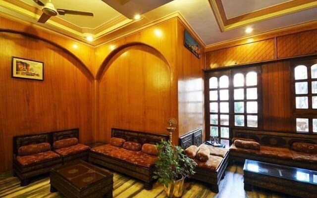 Hotel Divya
