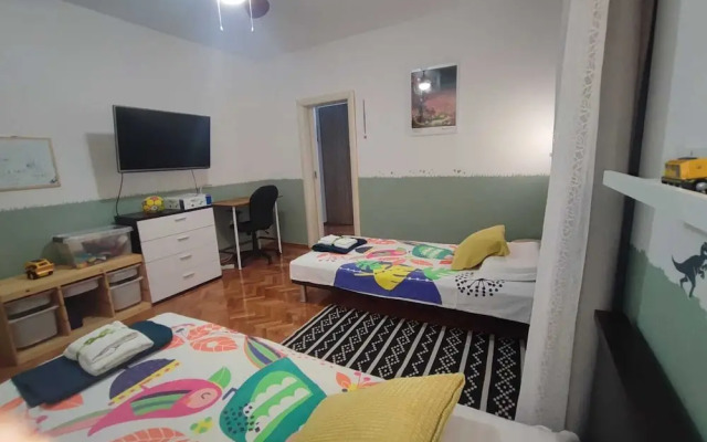 Two Bedroom Apartmant Marijano With Garden