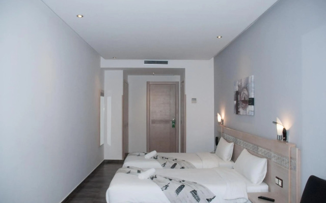 Hotel A44