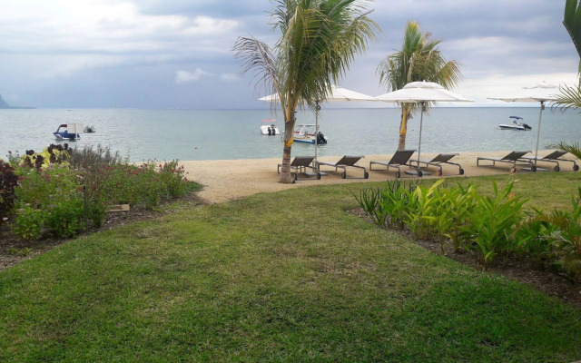 L'Escale Beachfront Residences