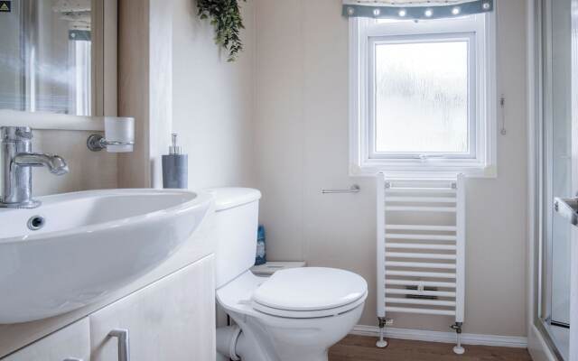 1 Manor Lodge - 3 Bedroom Lodge - Pendine