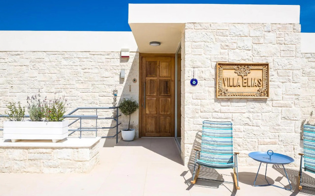 Villa Elias