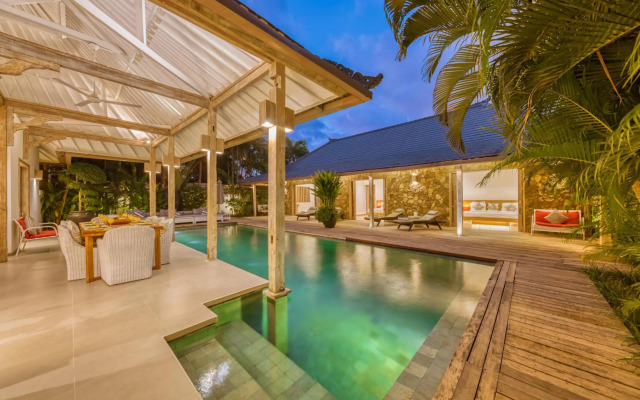 *PROMO* 4 bd Spacious villa in strategic location!