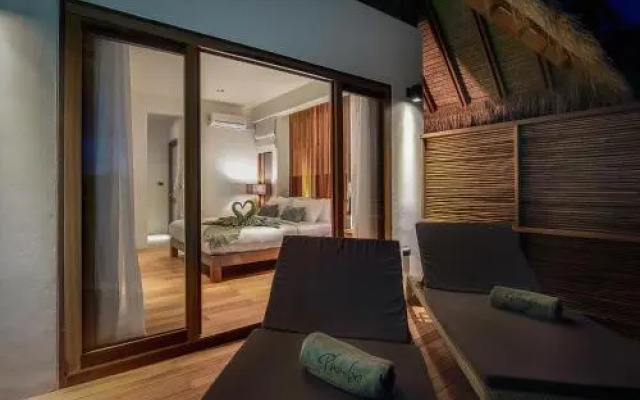 Phandara Luxury Pool Villas