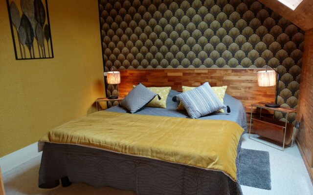 Chambre d'Hôtes Girolles les Forges (B&B)