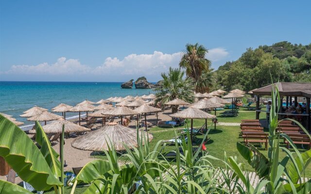 Porto Zorro Beach Hotel