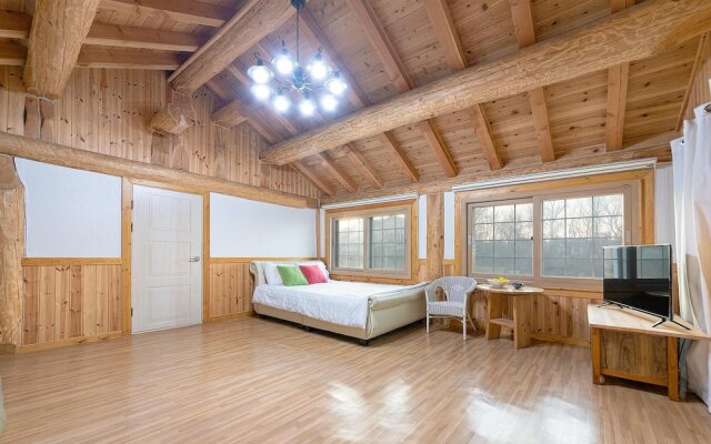 Ganghwa Izba Pension