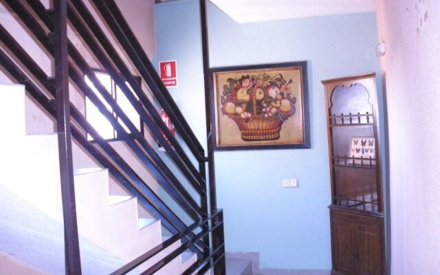 Hispania Residence - Hostel