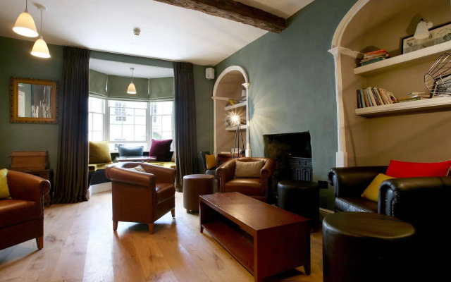 Browns Hotel