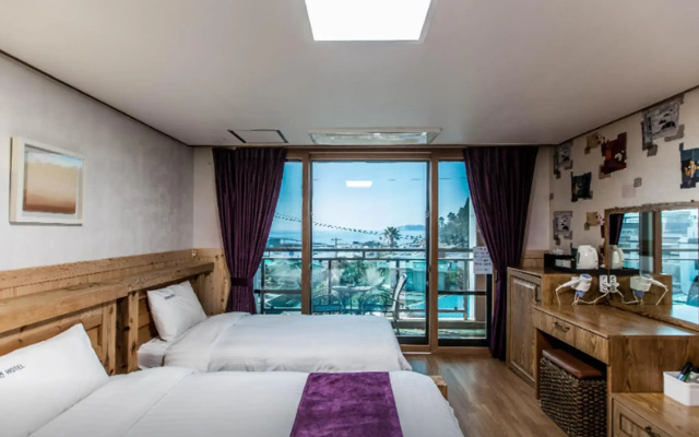 Cheonjiyeon Hotel