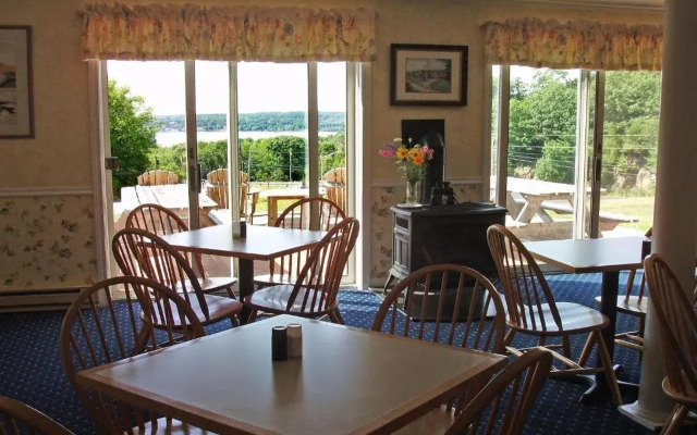Cod Cove Inn, BW Signature Collection