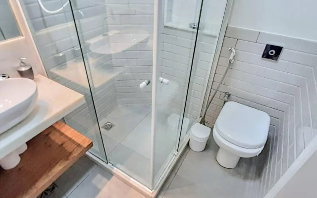 Av Atlântica - Posto 4 - Térreo