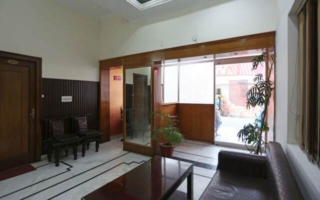 OYO 6001 Hotel City Palace