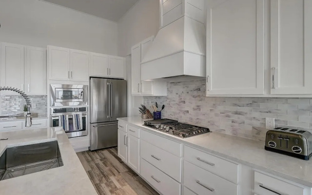 The Great White 306 DAR