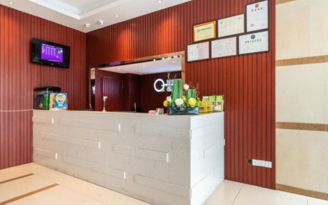 Yimi Hotel Baogang Dadao Station Branch