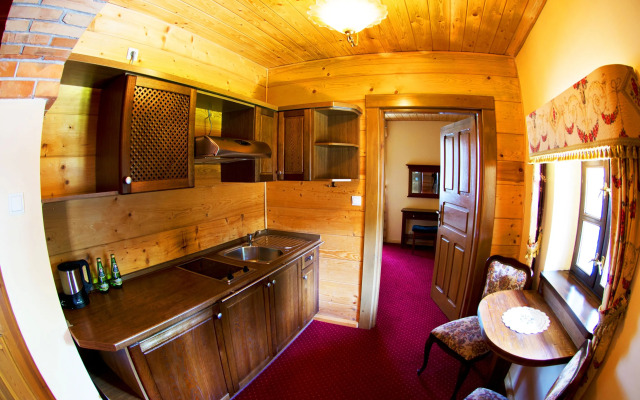 Hotel Dworek Wapionka