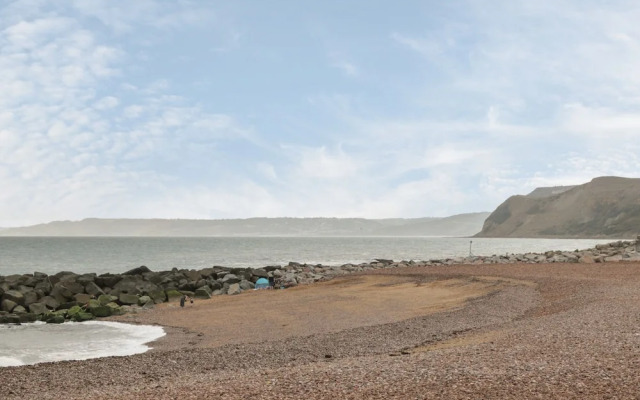 West Bay Holiday Home