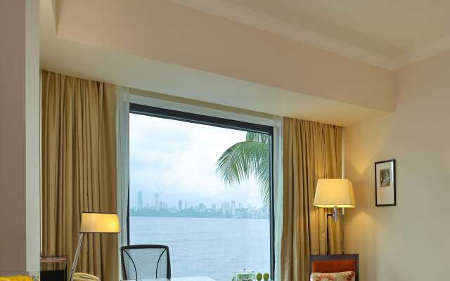 Hotel Marine Plaza Mumbai