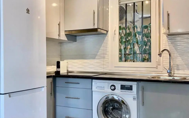 Charming Madrid Studio - Largas Estancias