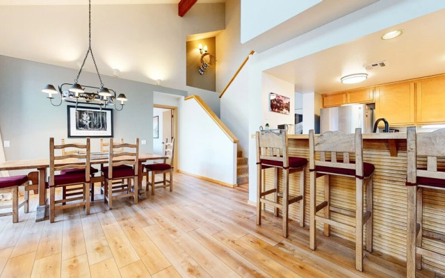 Snowcreek V #874 3 Bedroom Condo by RedAwning