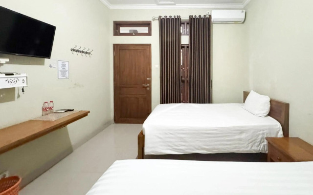 OYO 594 Joglo Manggisan Syariah