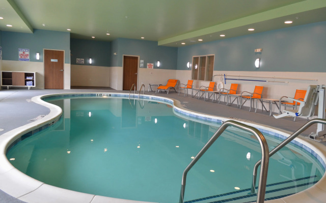Holiday Inn Express Raleigh Arpt - Brier Crk Area