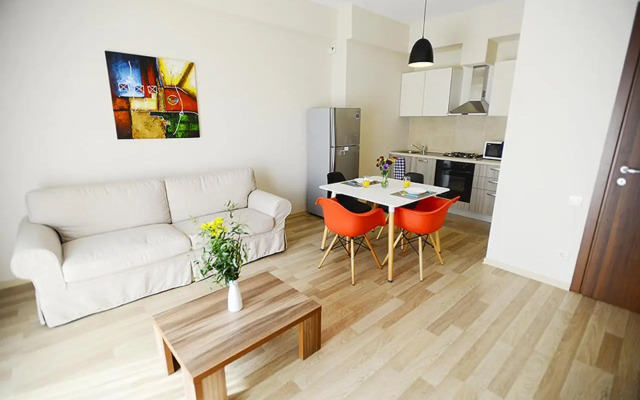 8 Givi Kartozia Street, M2 on hippodrome