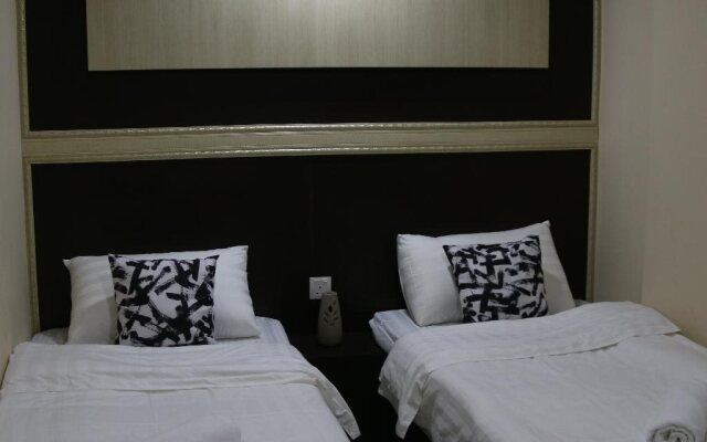 OYO 90143 Niche Valley Hotel