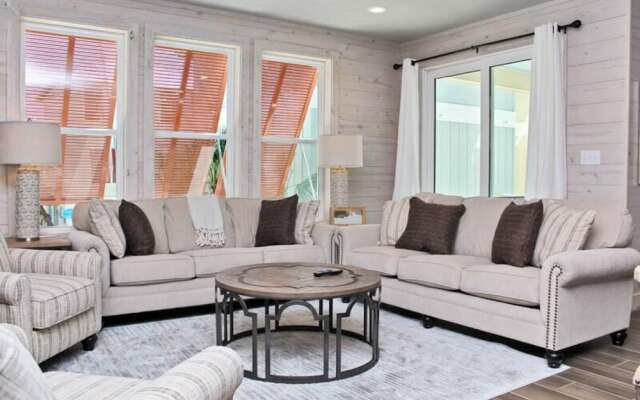 Lil Js Getaway at Romeo Beach #3