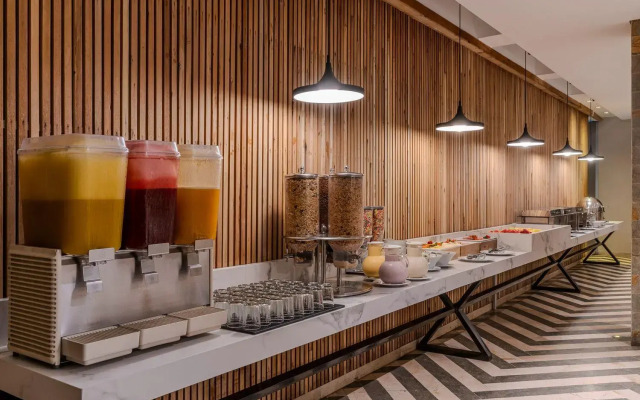OZ Hotel