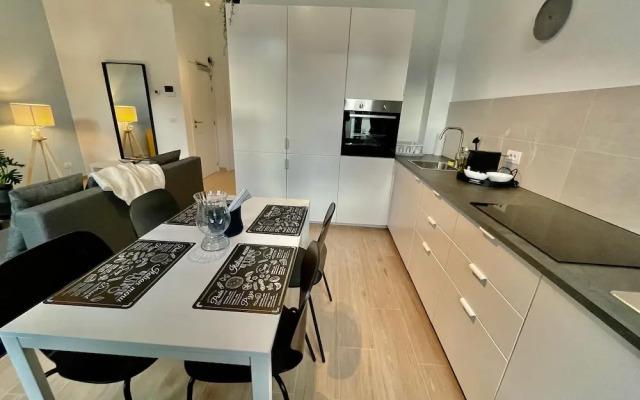 One Lux Stay near Fashion District