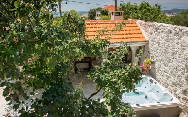 Holiday Home Sudinjevi Dvori