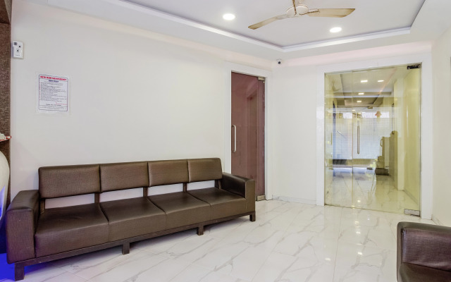 OYO 7407 Hotel Blue Sea